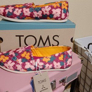 Women's shoes TOMS